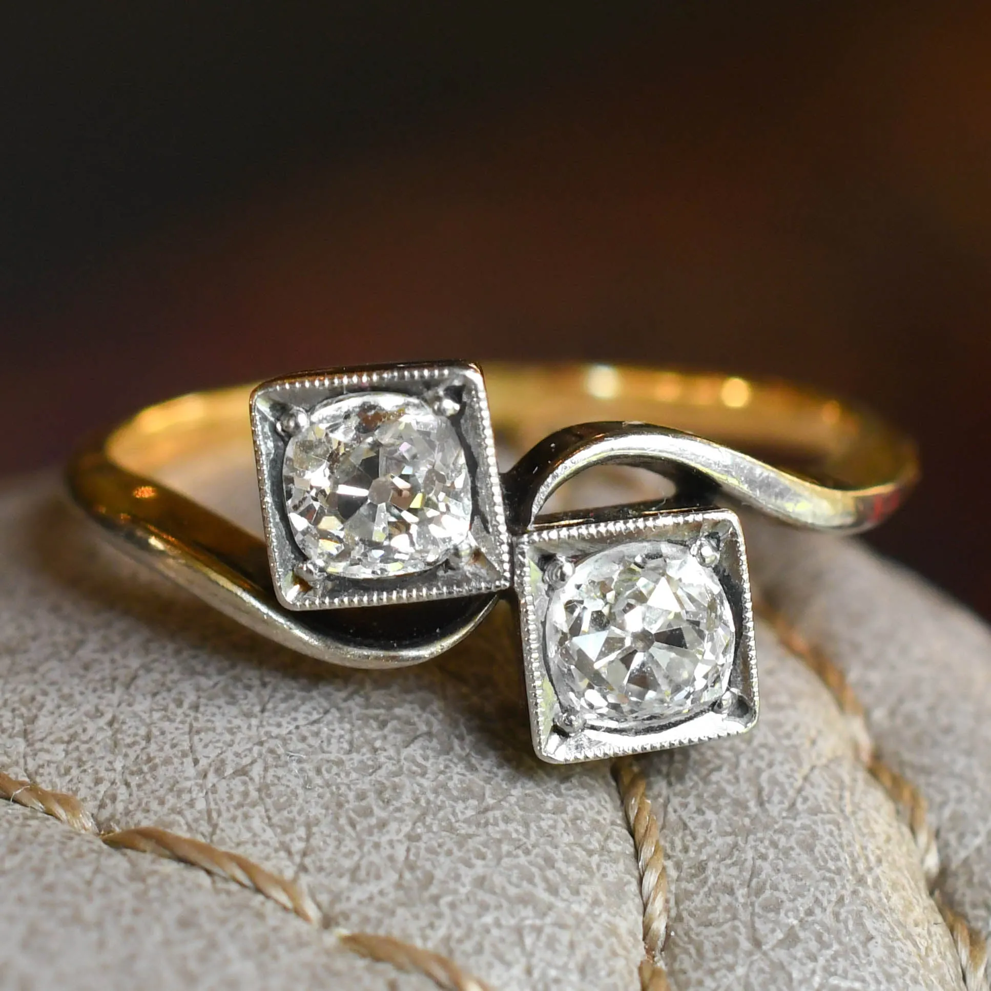 Art Deco "Toi et Moi" Diamond Crossover Ring