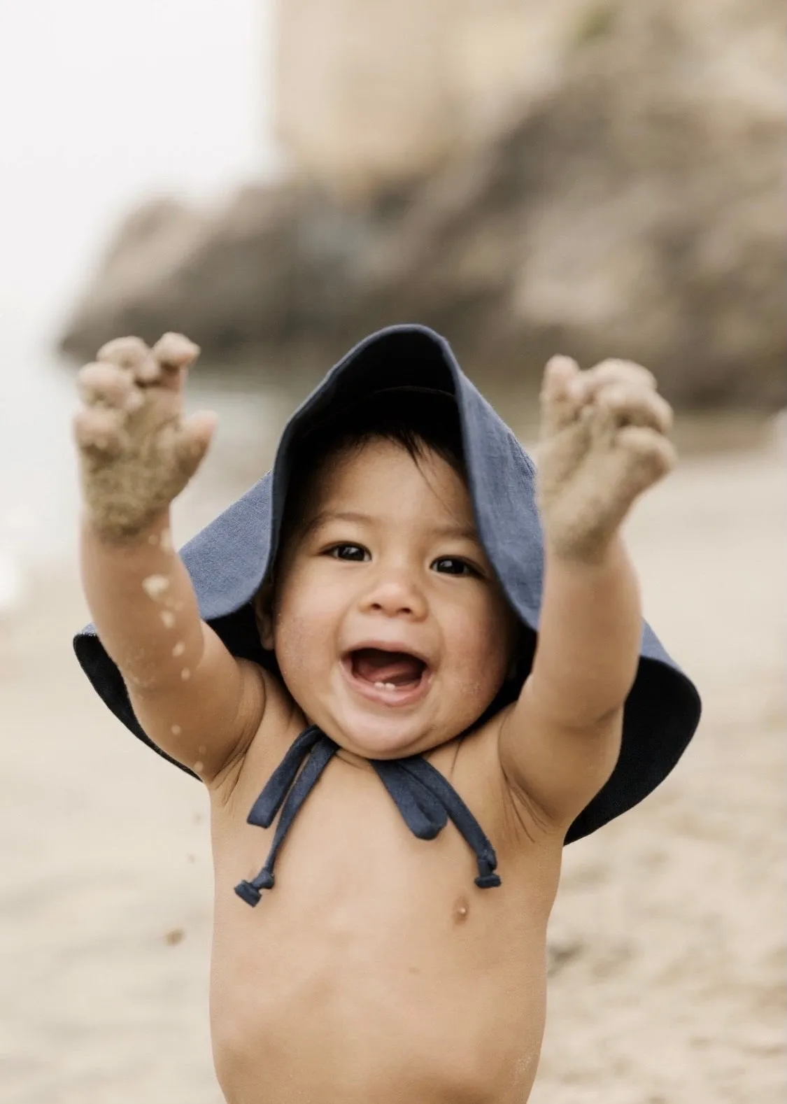 BRIAR BABY SUNBONNET COVE
