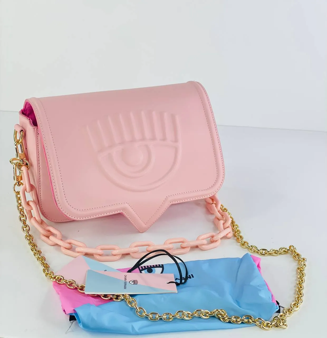 Chiara Ferragni Iconic Eye-Emblem