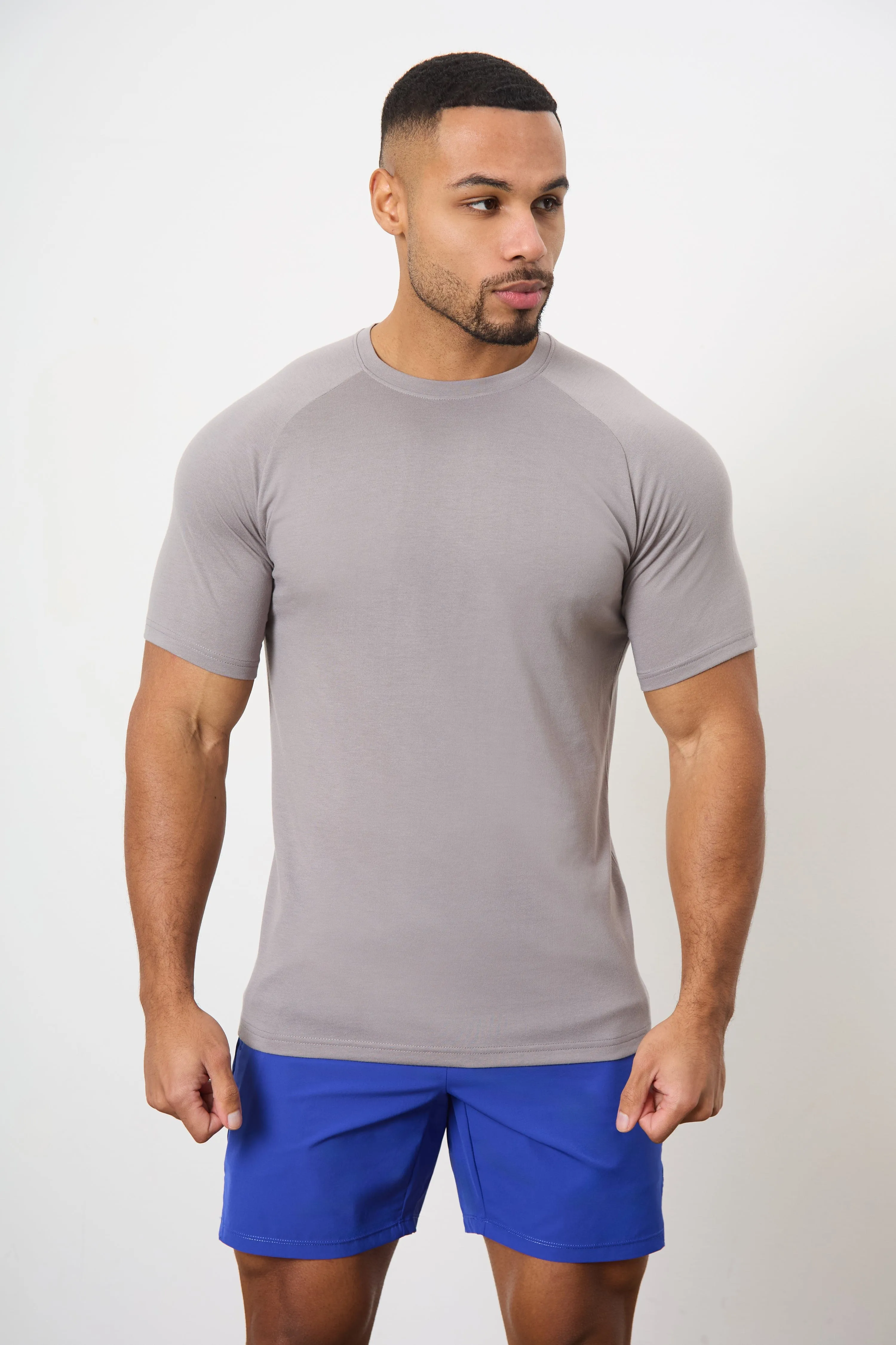 Essential Training Top in Mid Grey