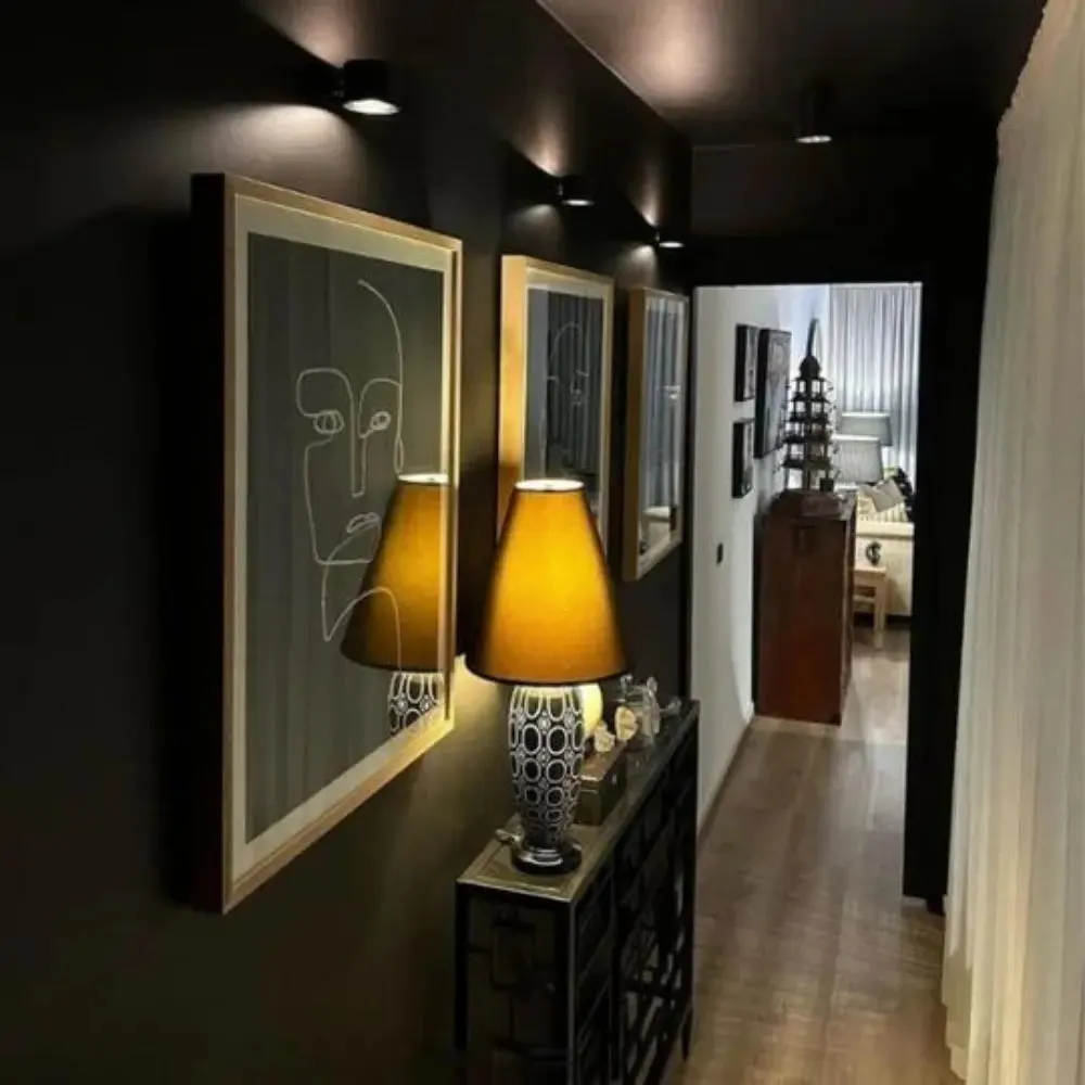 HaloDesk - Sophisticated Ambience Wall Lamp