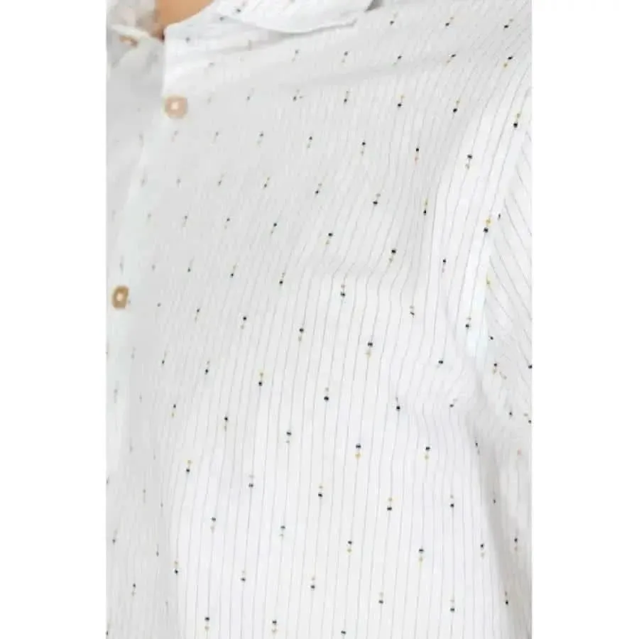 Hamaki-ho Men's White Geometric Shirt