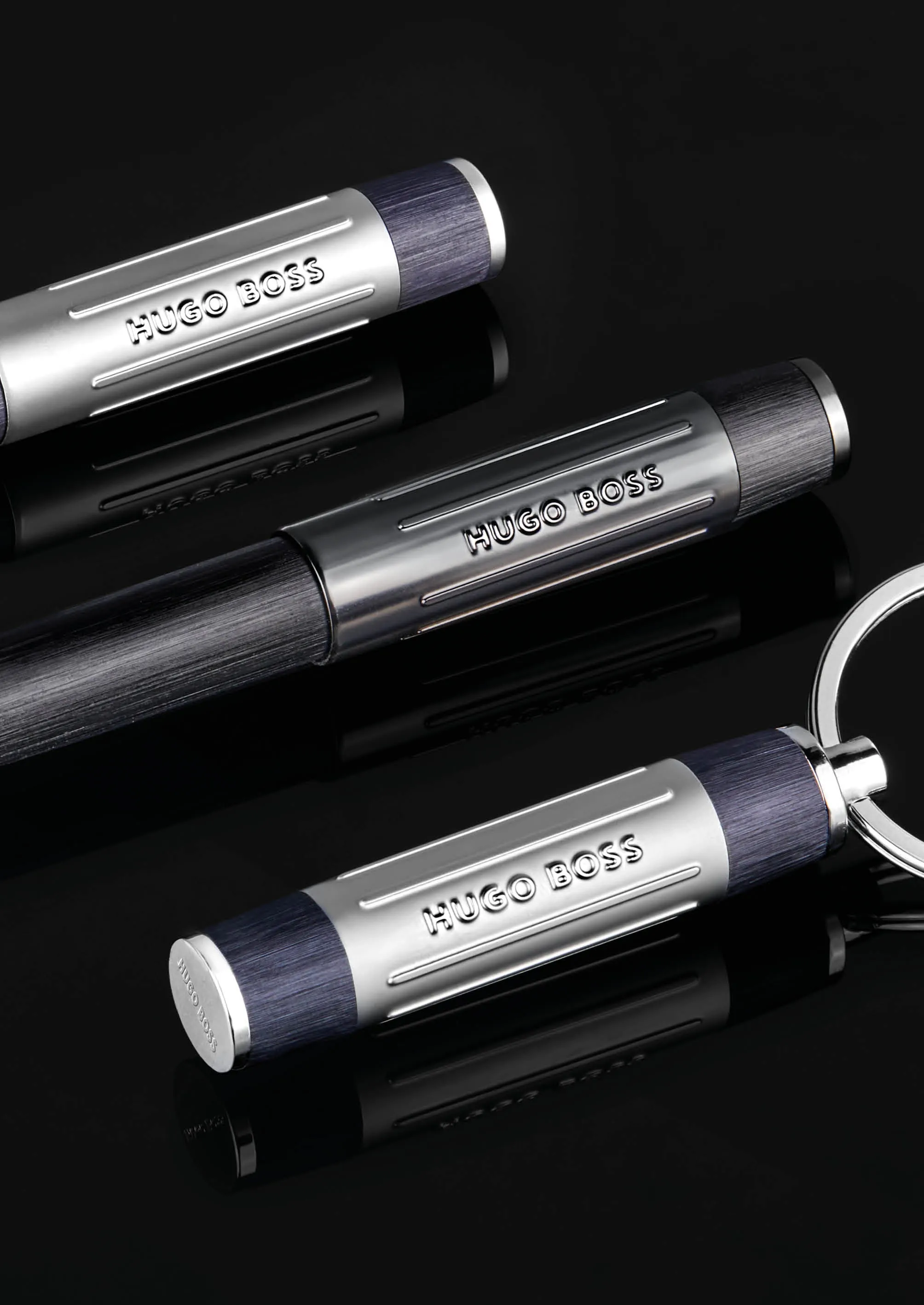 HUGO BOSS HPKR306D-Set Gear Ribs Gun (rollerball pen & key ring)
