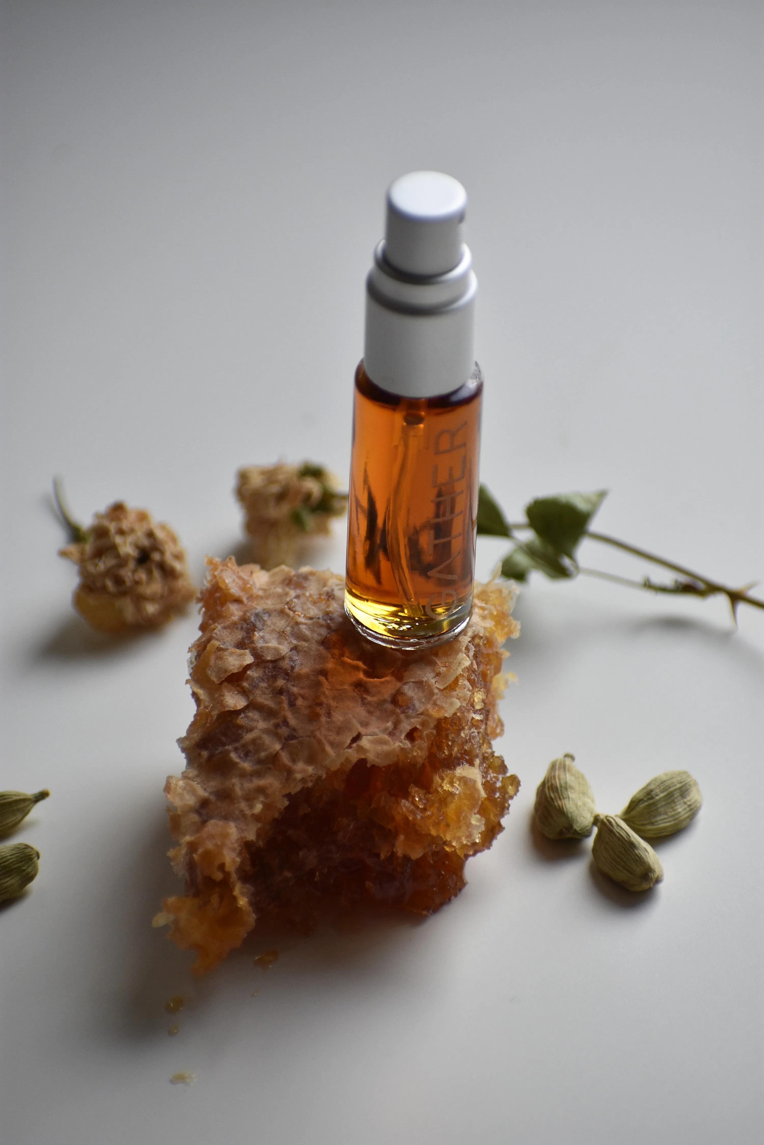 MELLIS - Natural Botanical Perfume - The Honey Water