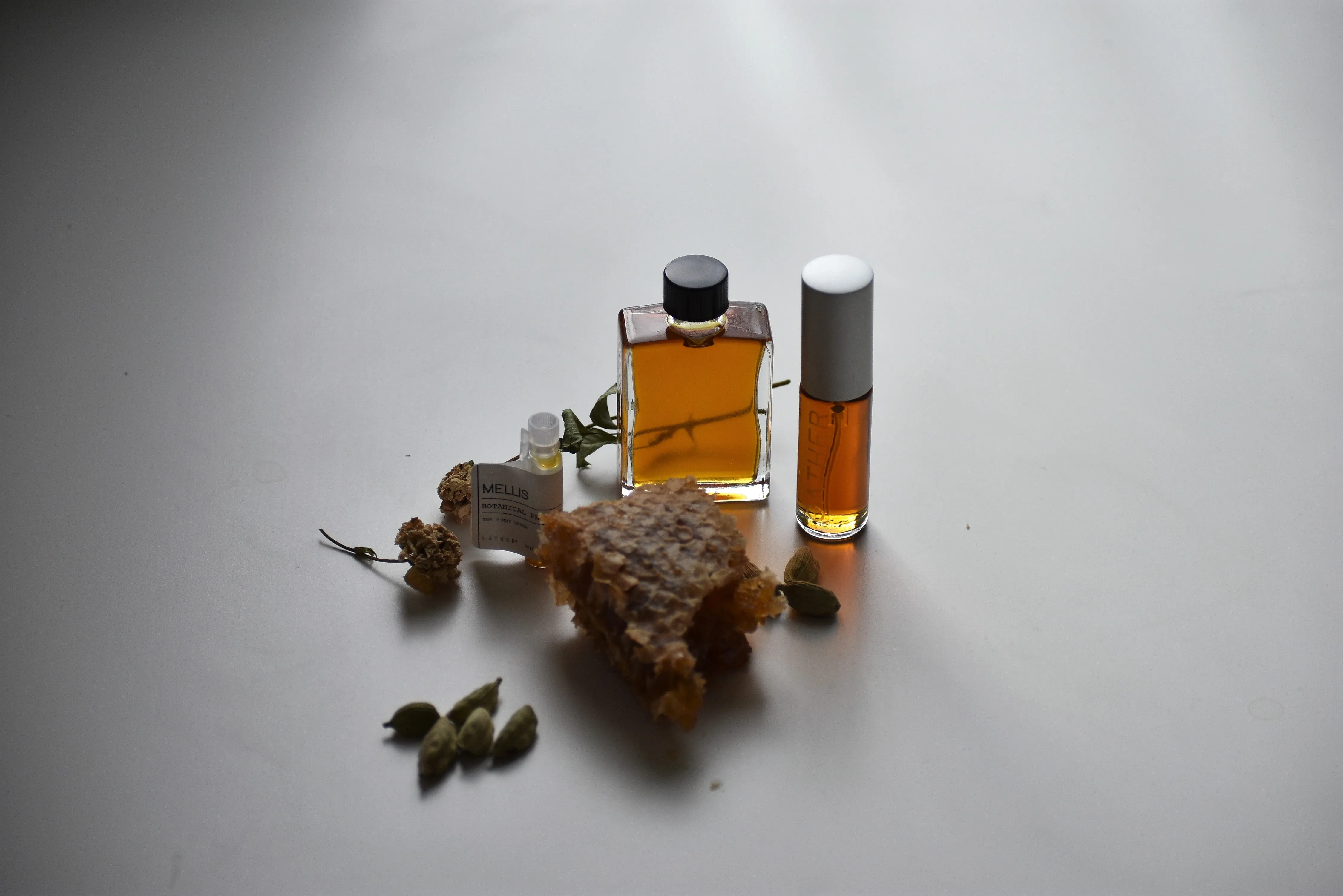 MELLIS - Natural Botanical Perfume - The Honey Water