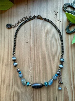 Mocha Dreams Short Single Necklace
