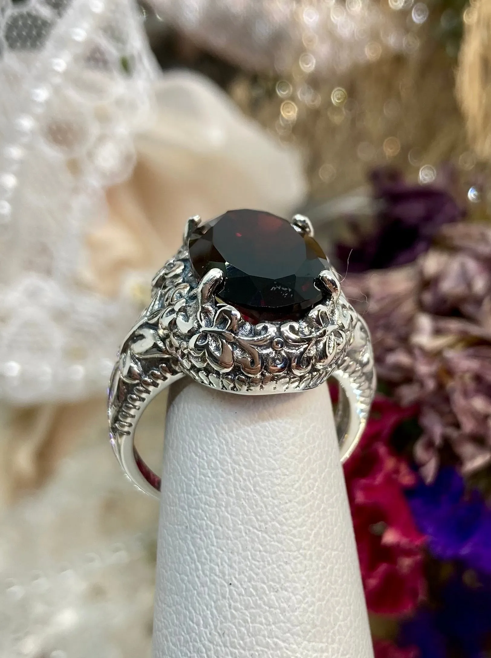 Natural Red Garnet Butterfly Ring, Oval Gemstone, Art Nouveau Vintage Ring, D79