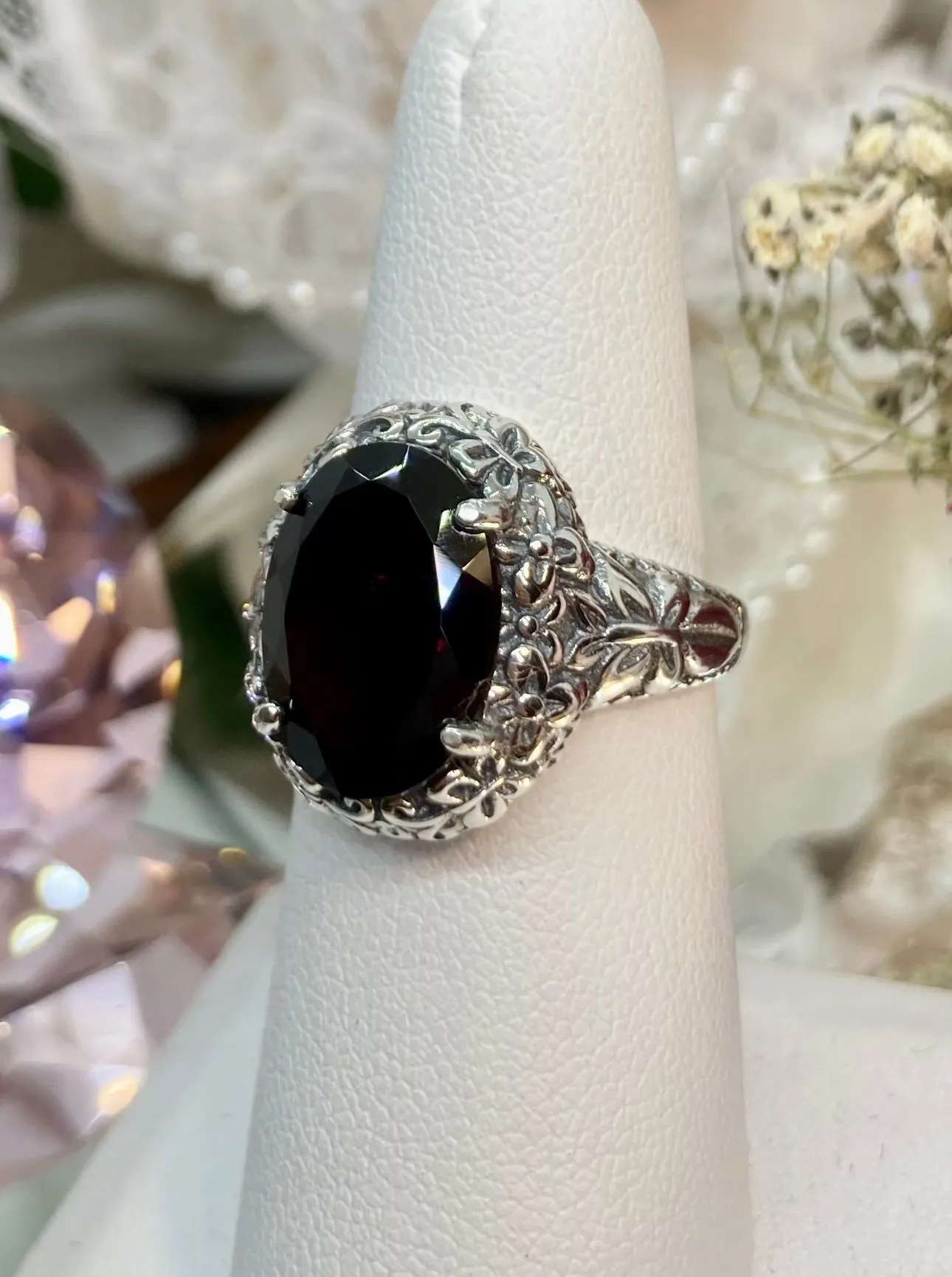 Natural Red Garnet Butterfly Ring, Oval Gemstone, Art Nouveau Vintage Ring, D79