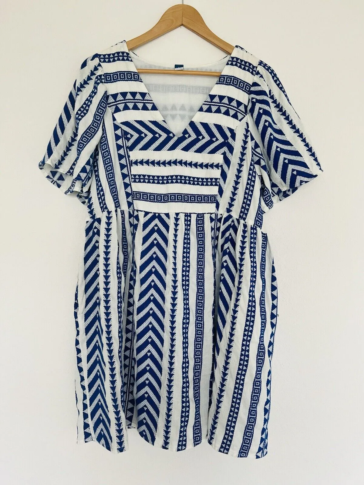 OLD NAVY Woven Dress Sz L Short Sleeve Pockets Aztec Boho Southwestern Tunic