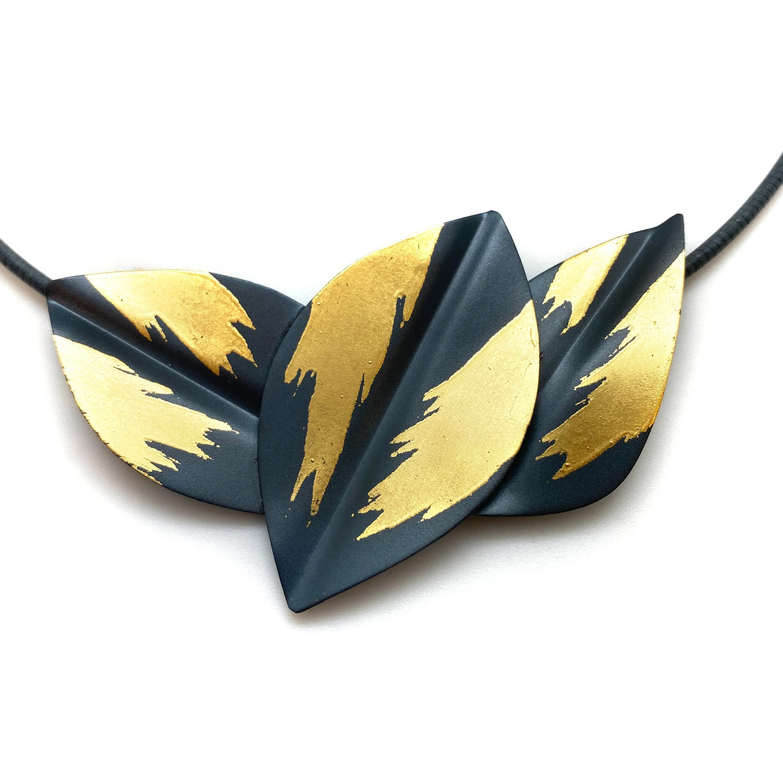 Petal Bunch Necklace - Black