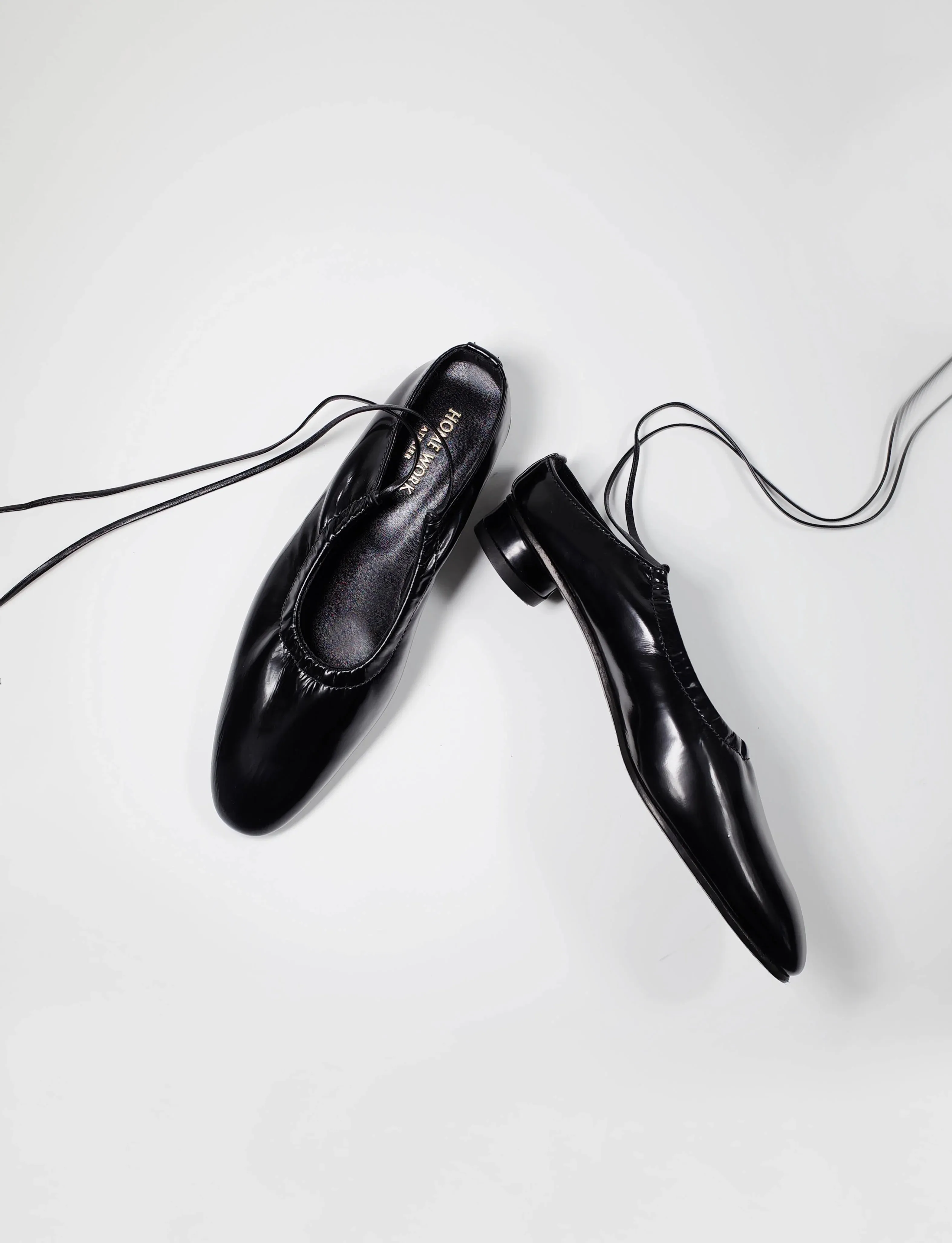 Sophisticated Glossy Ballet Flats