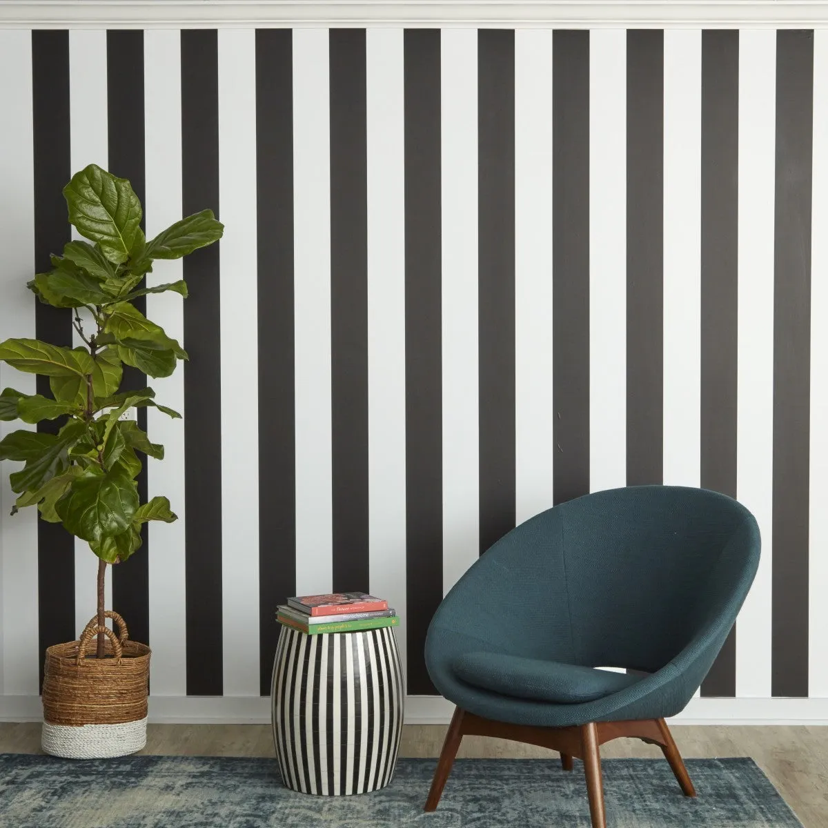 Stripe Black White ST525 Self-Adhesive Wallpaper