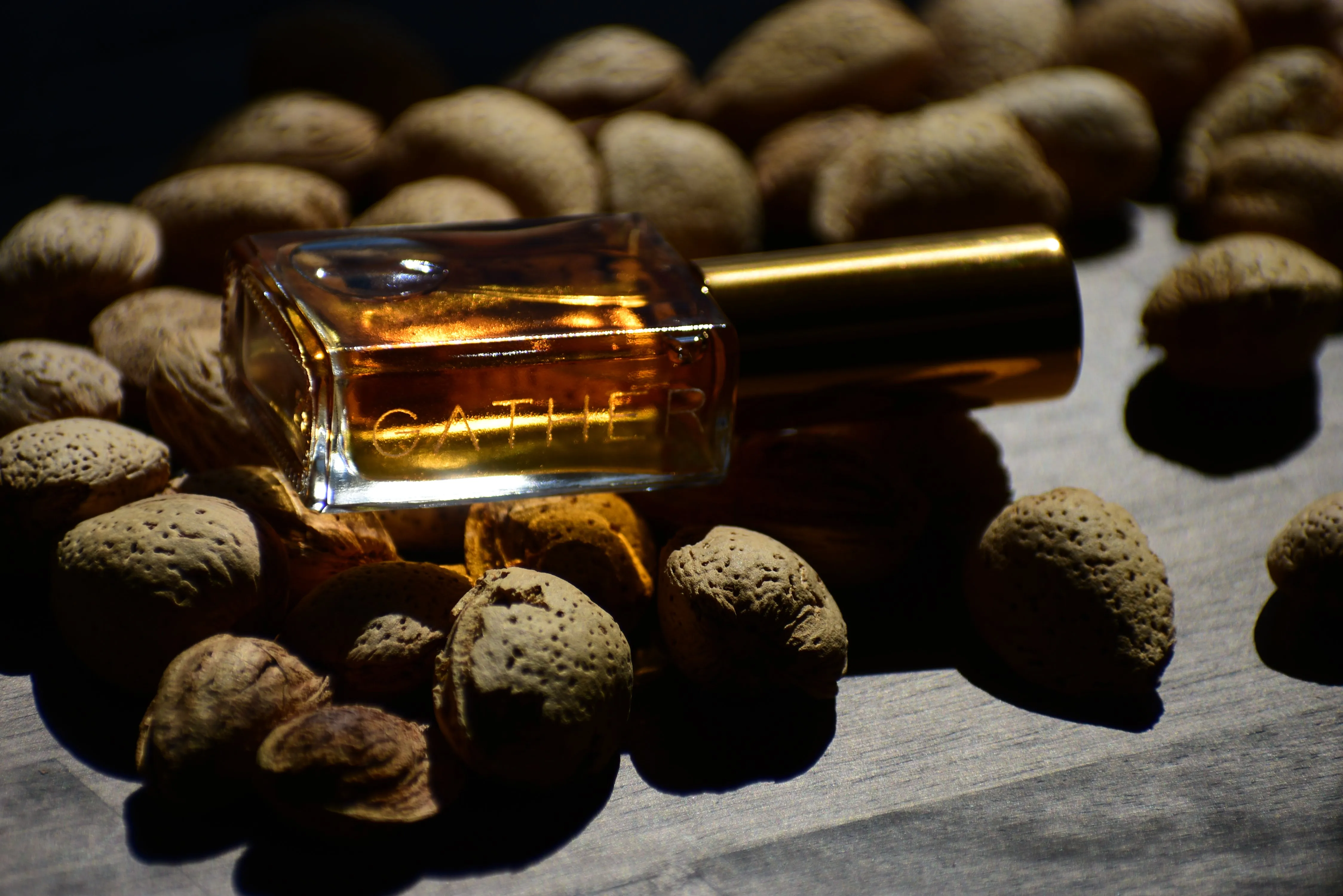 THE ALMOND TREE | Natural Perfume