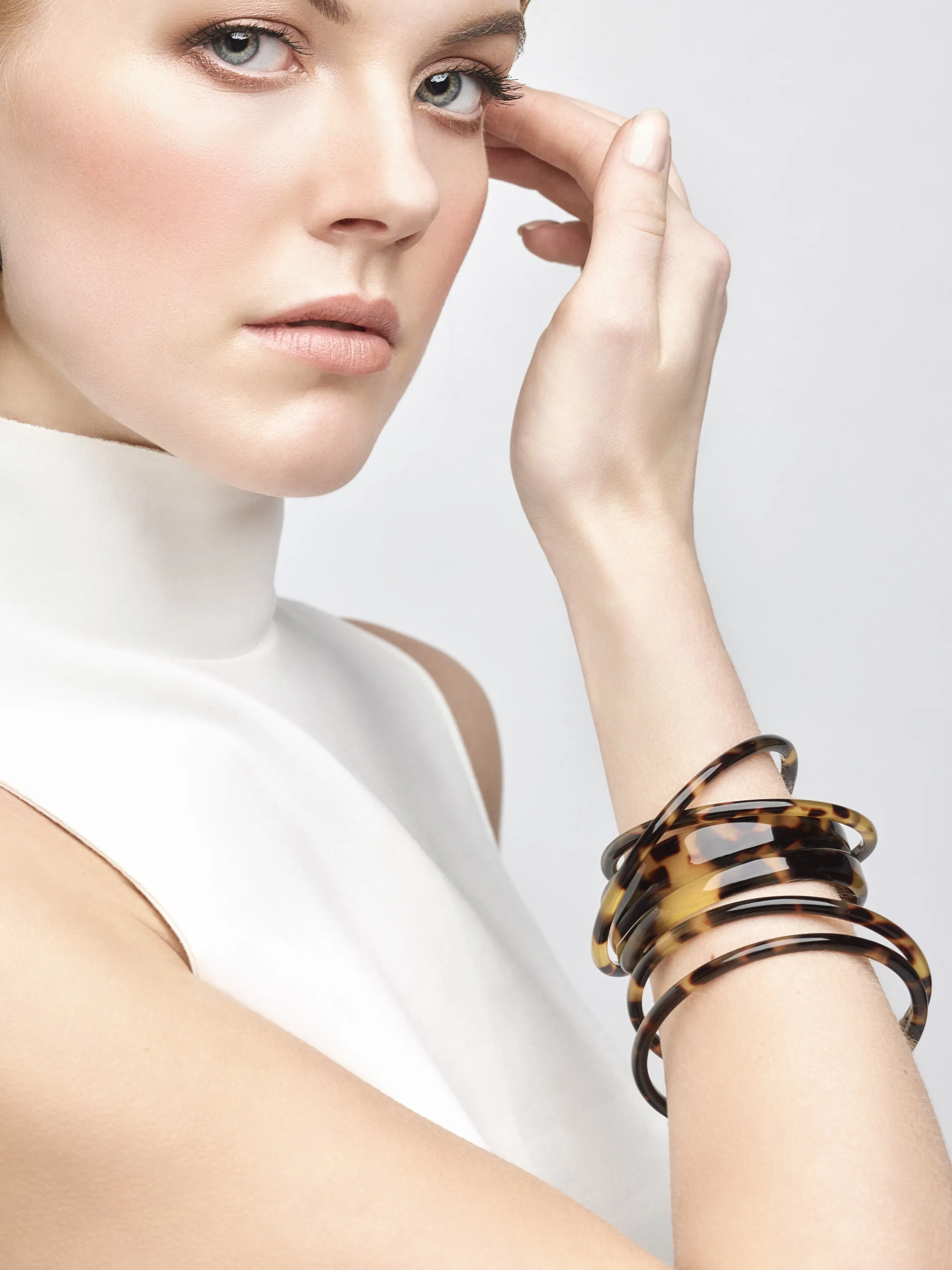 Trios Dark Tortoiseshell Bangle